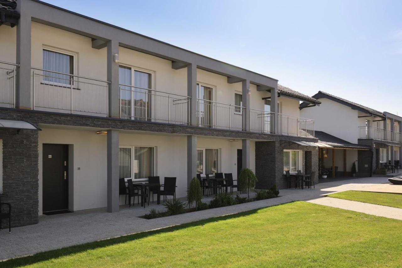 Seo2 Rewal - Apartamenty Z Osobnym Wejsciem, Grzany Basen, Darmowe Sauny, Parking, Grill, Wifi 외부 사진
